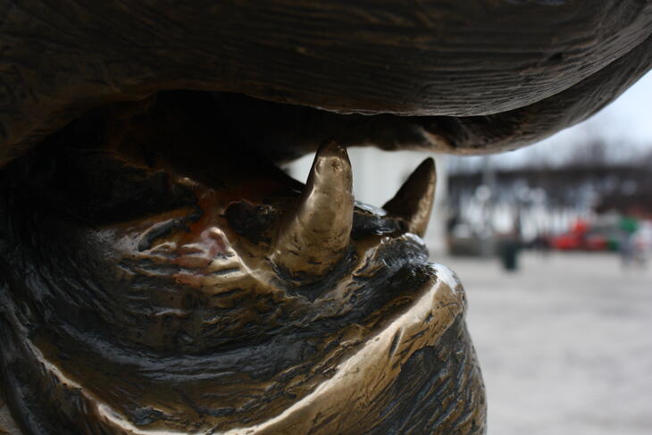 Tigerskulptur på Jernbanetorget i Oslo