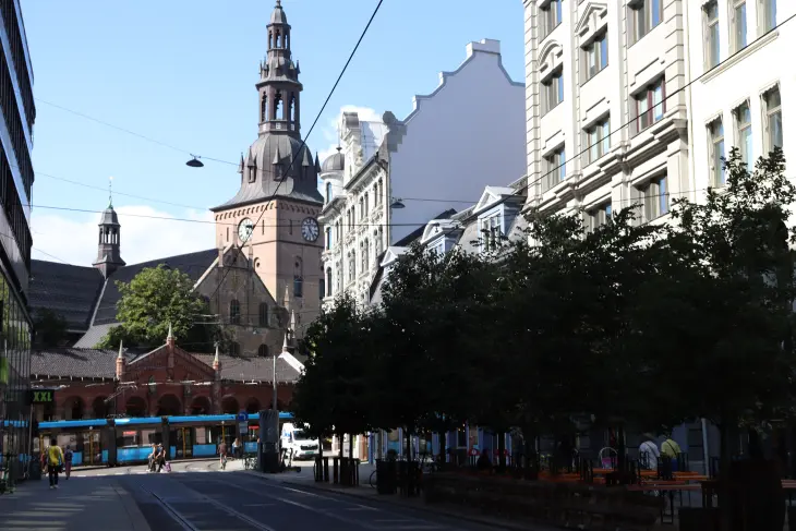 Et bilde av Storgata retning Domkirken. 